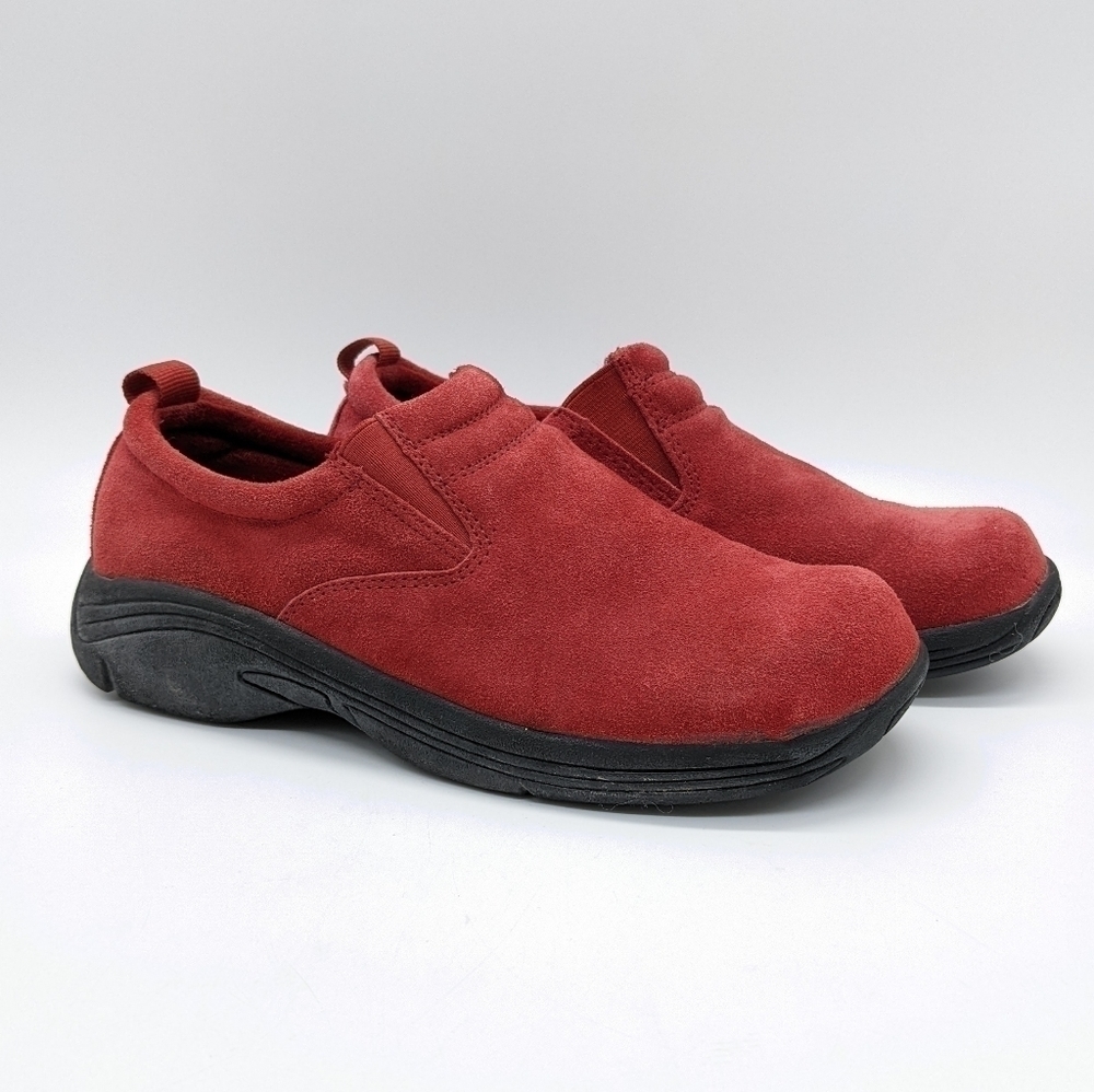 ✨3/$15 Route 66 red leather suede slip on clogs 6